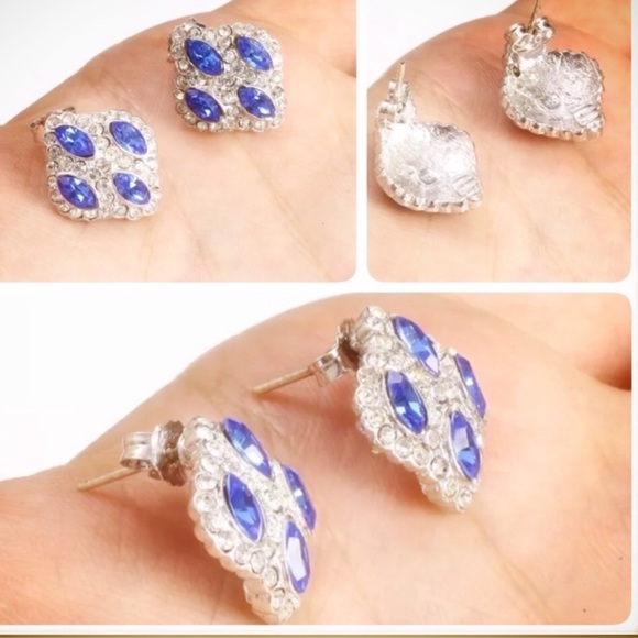 Sapphire Topaz Silver Plated Earnings - Picture 1 of 6